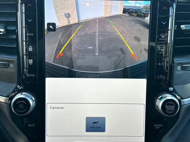 Used 2024 RAM 2500 Big Horn w/ Safety Group image 33