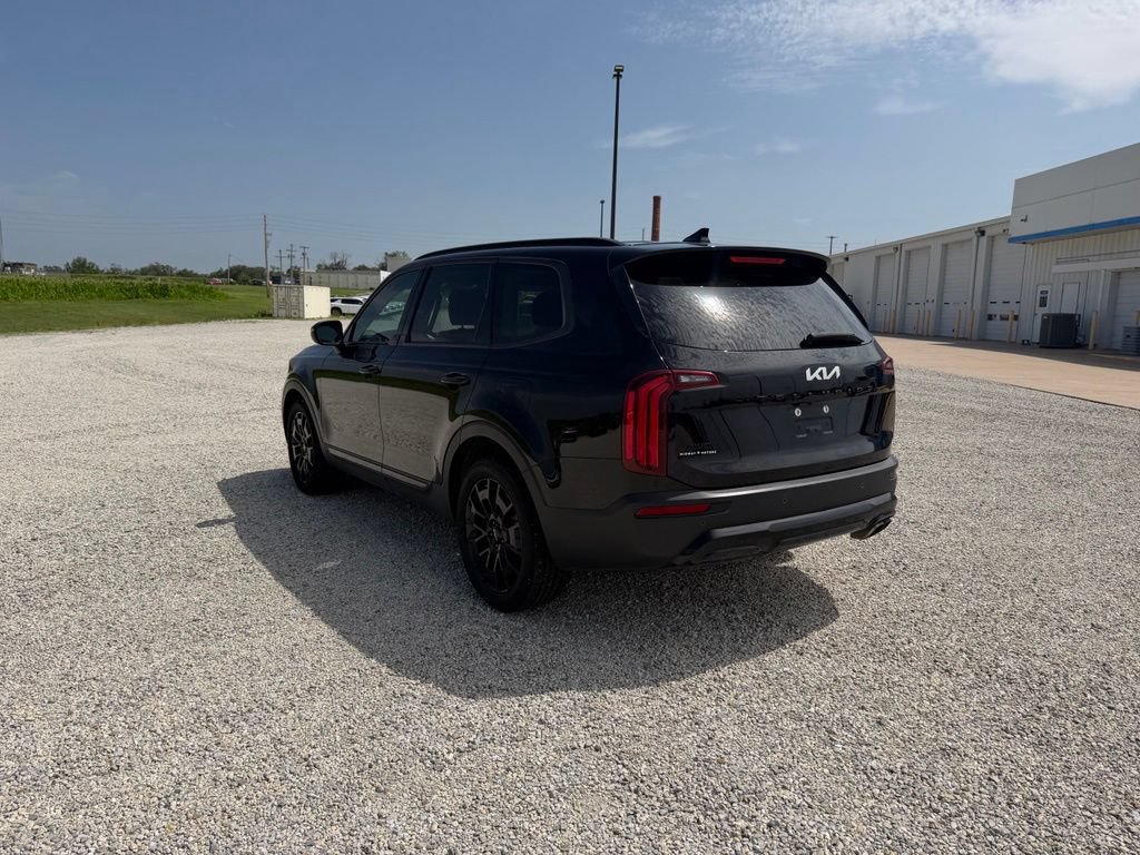 Used 2022 Kia Telluride EX w/ EX Premium Package AWD/4WD image 5