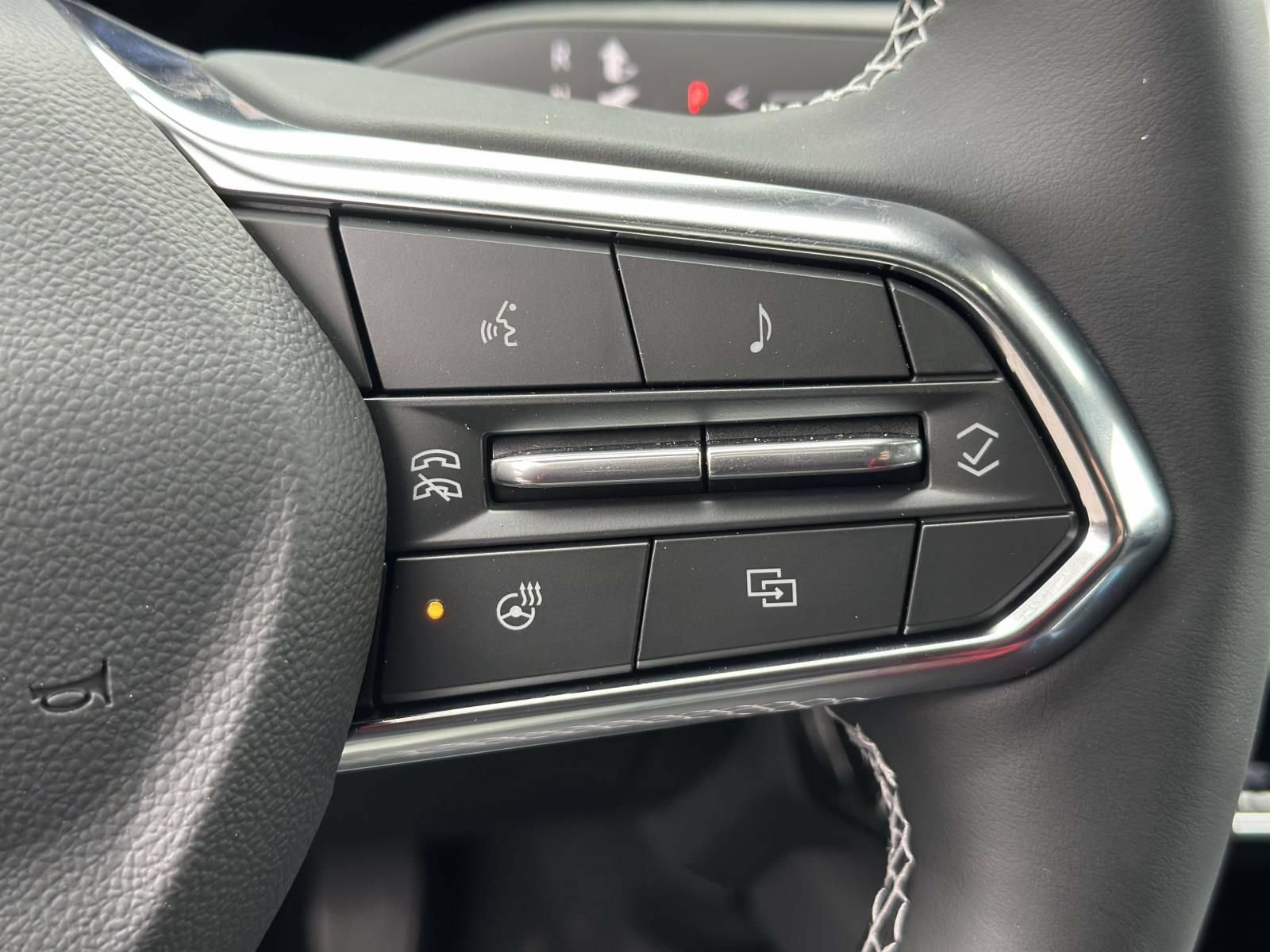 New 2026 Chevrolet Equinox EV LT image 15