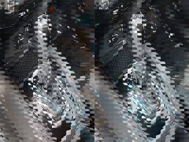 Used 2018 Nissan Rogue SV image 18