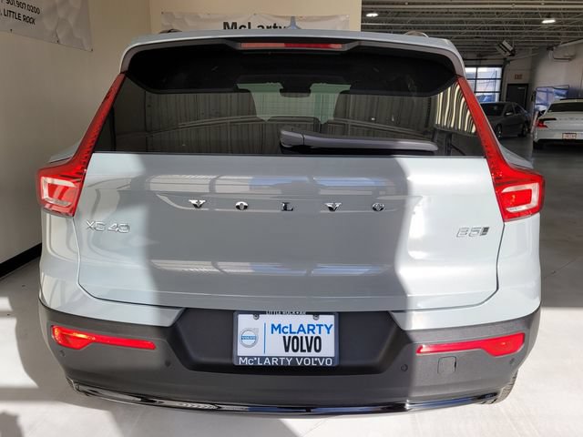 New 2026 Volvo XC40 B5 Plus w/ Protection Package Premier AWD/4WD image 9
