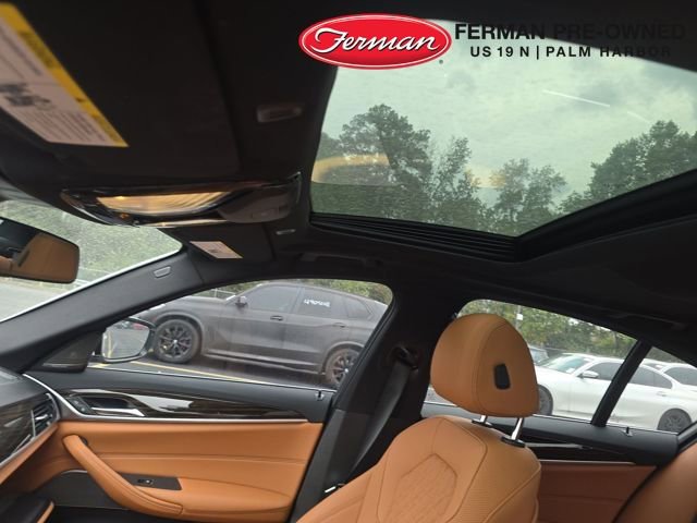 Used 2023 BMW 540i xDrive w/ Premium Package image 43