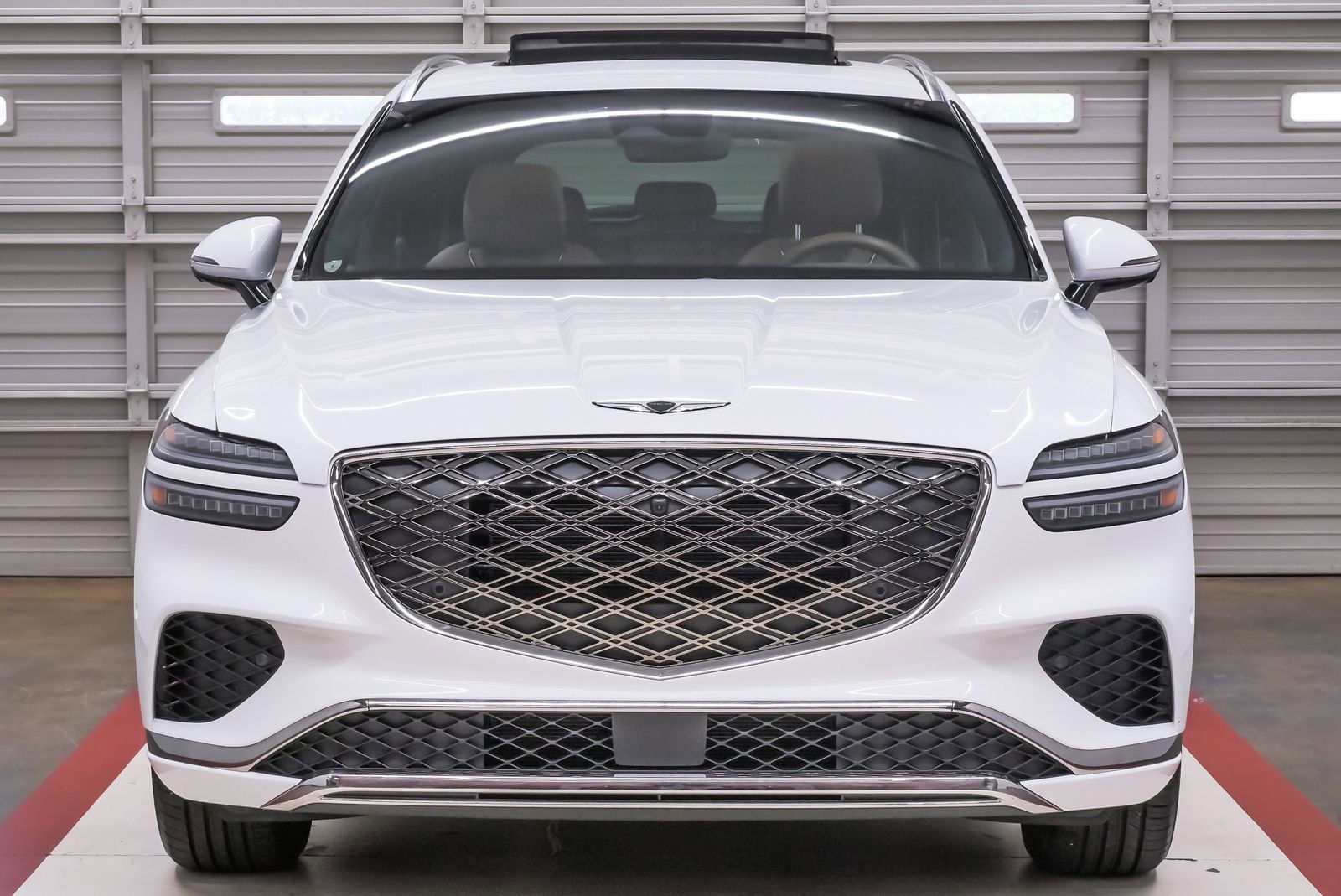 Certified 2026 Genesis GV70 2.5T Advanced AWD/4WD image 4