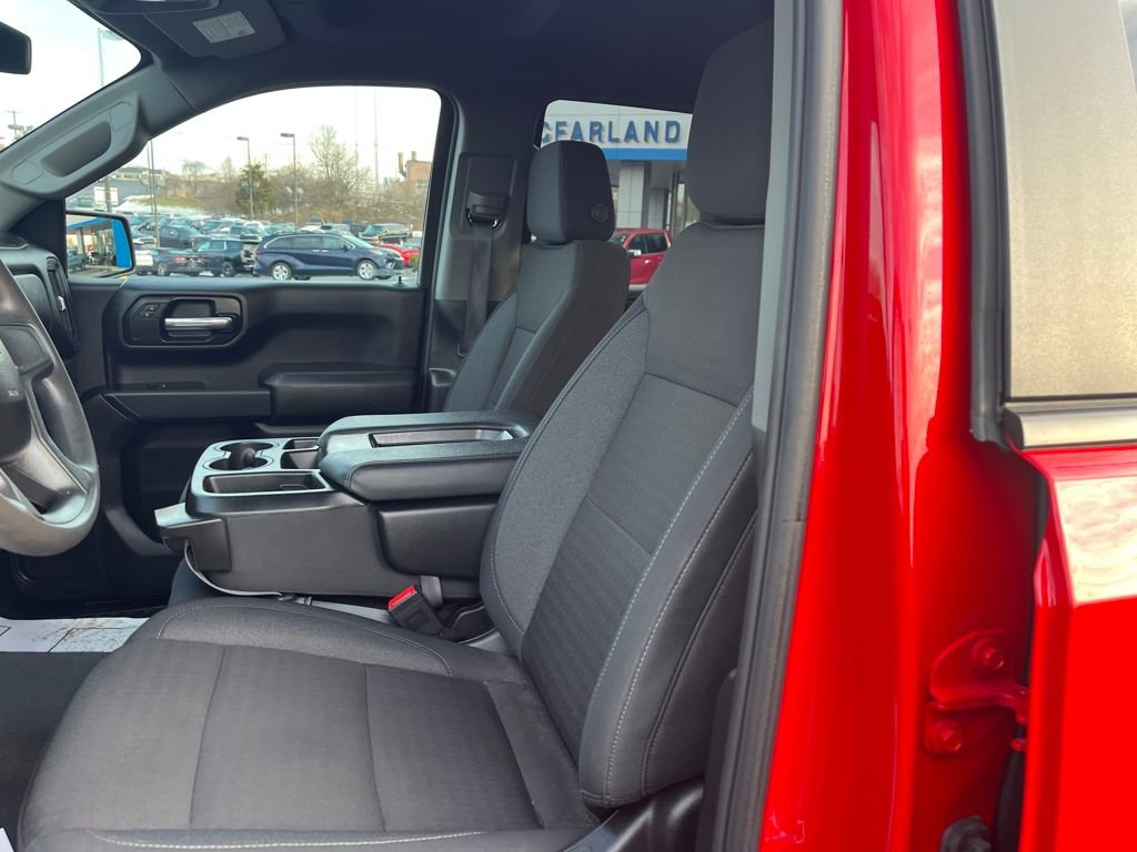 Used 2025 Chevrolet Silverado 1500 Custom w/ Turbomax Blackout Package image 20