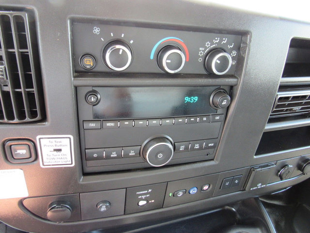Used 2021 GMC Savana 3500 Extended w/ Power Convenience Package RWD image 29