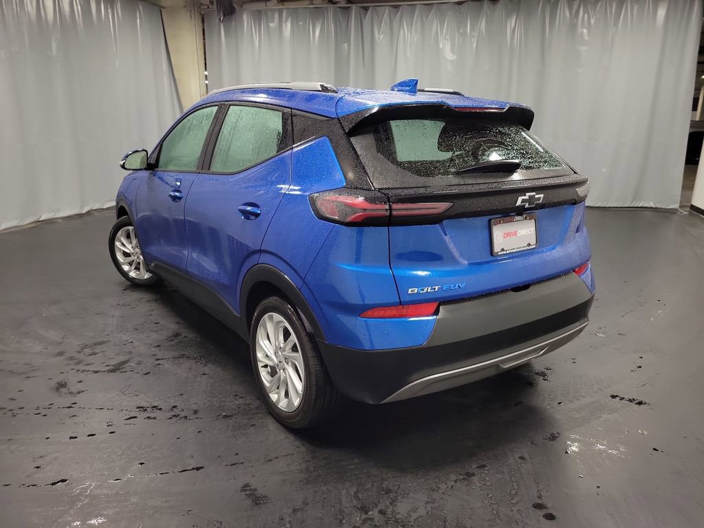 Used 2023 Chevrolet Bolt EUV LT image 6
