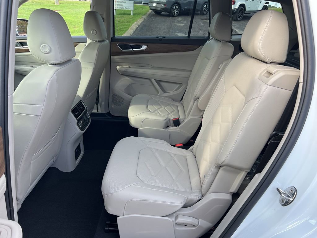 New 2026 Volkswagen Atlas SE image 24
