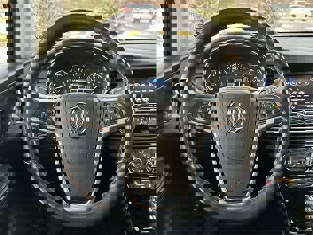 Used 2022 Buick Encore Preferred w/ Safety Package image 7