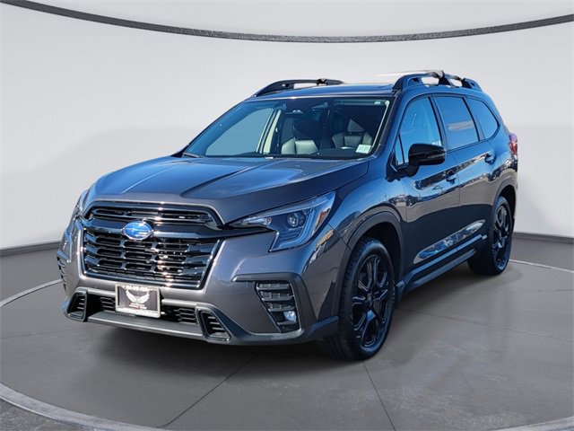 Used 2023 Subaru Ascent Onyx Edition image 2