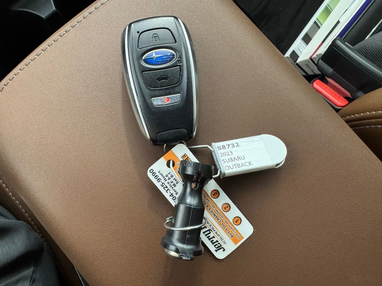 Used 2023 Subaru Outback Touring XT AWD/4WD image 3
