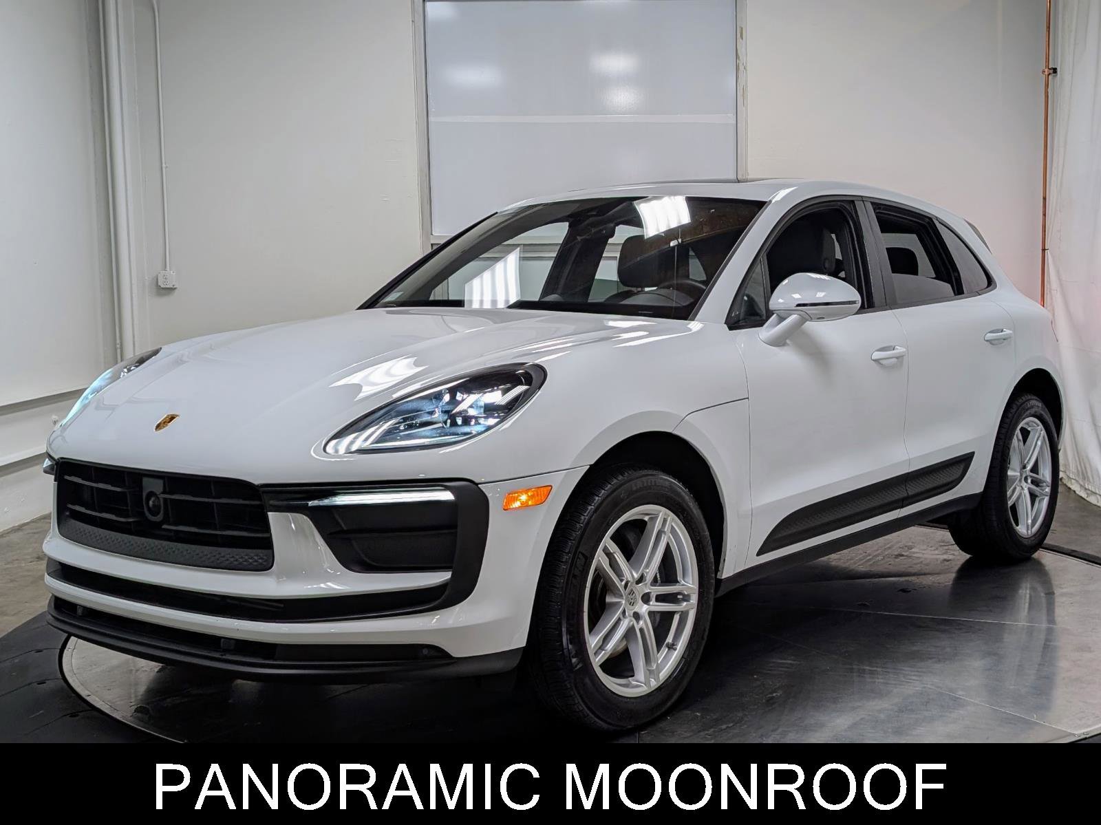 Used 2025 Porsche Macan image 4