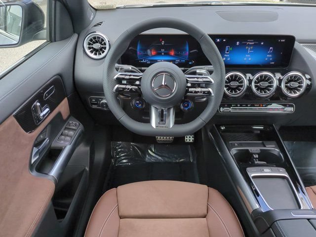 New 2026 Mercedes-Benz GLA 35 AMG 4MATIC image 16