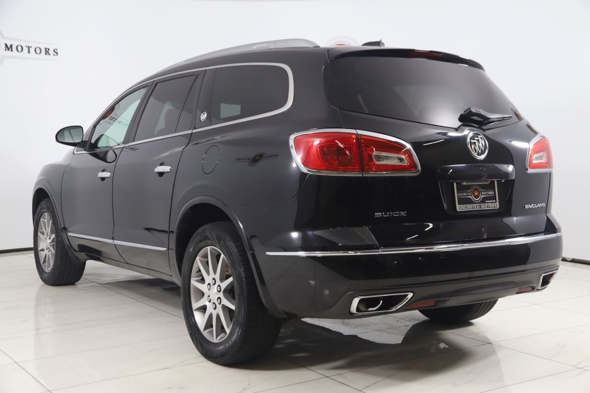 Used 2017 Buick Enclave Leather FWD image 4
