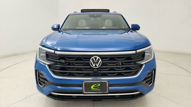Used 2025 Volkswagen Atlas Cross Sport SEL Premium R-Line AWD/4WD image 2