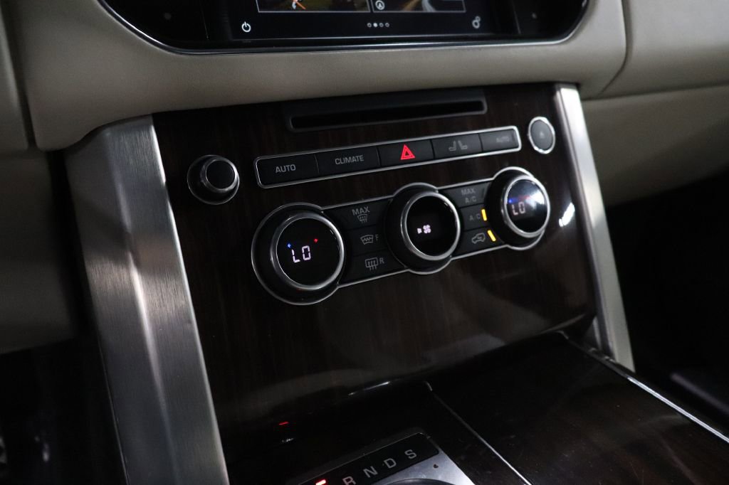 Used 2016 Land Rover Range Rover Supercharged image 32