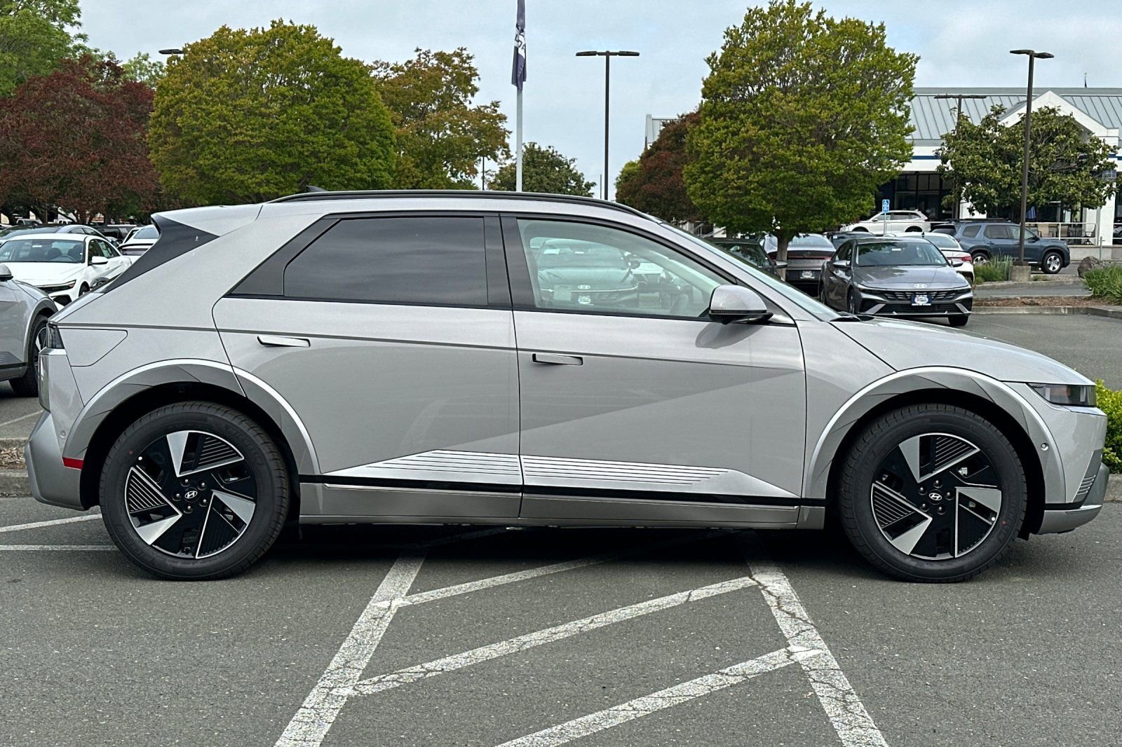 New 2026 Hyundai Ioniq 5 Limited RWD image 3