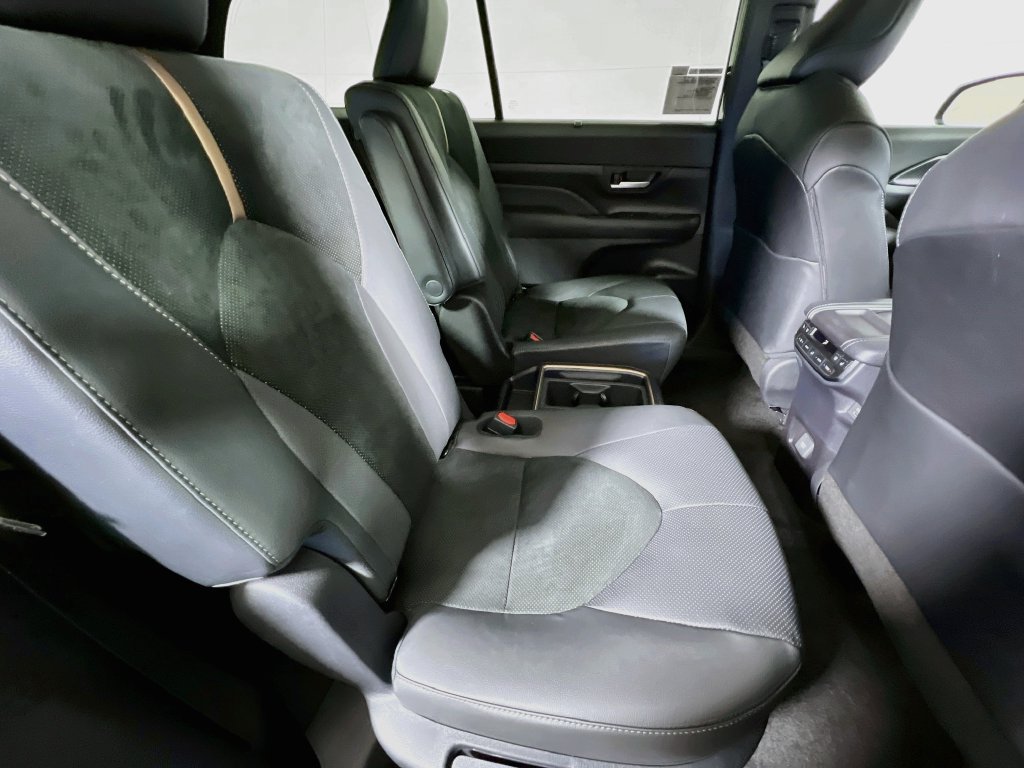 New 2026 Toyota Grand Highlander AWD Hybrid image 21