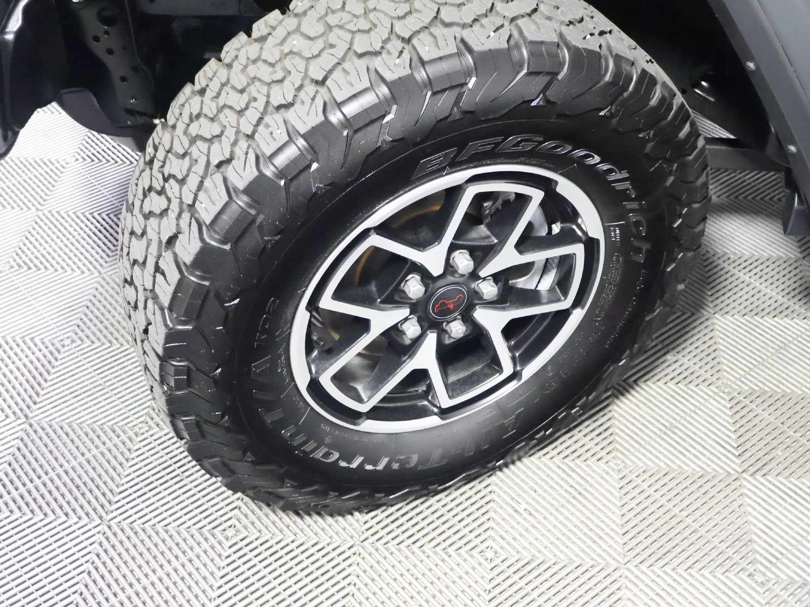 Used 2025 Jeep Wrangler Unlimited Rubicon AWD/4WD image 16