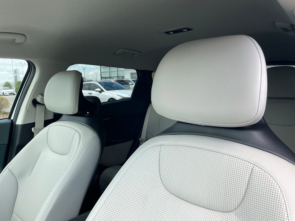 New 2025 Kia EV6 Wind image 23