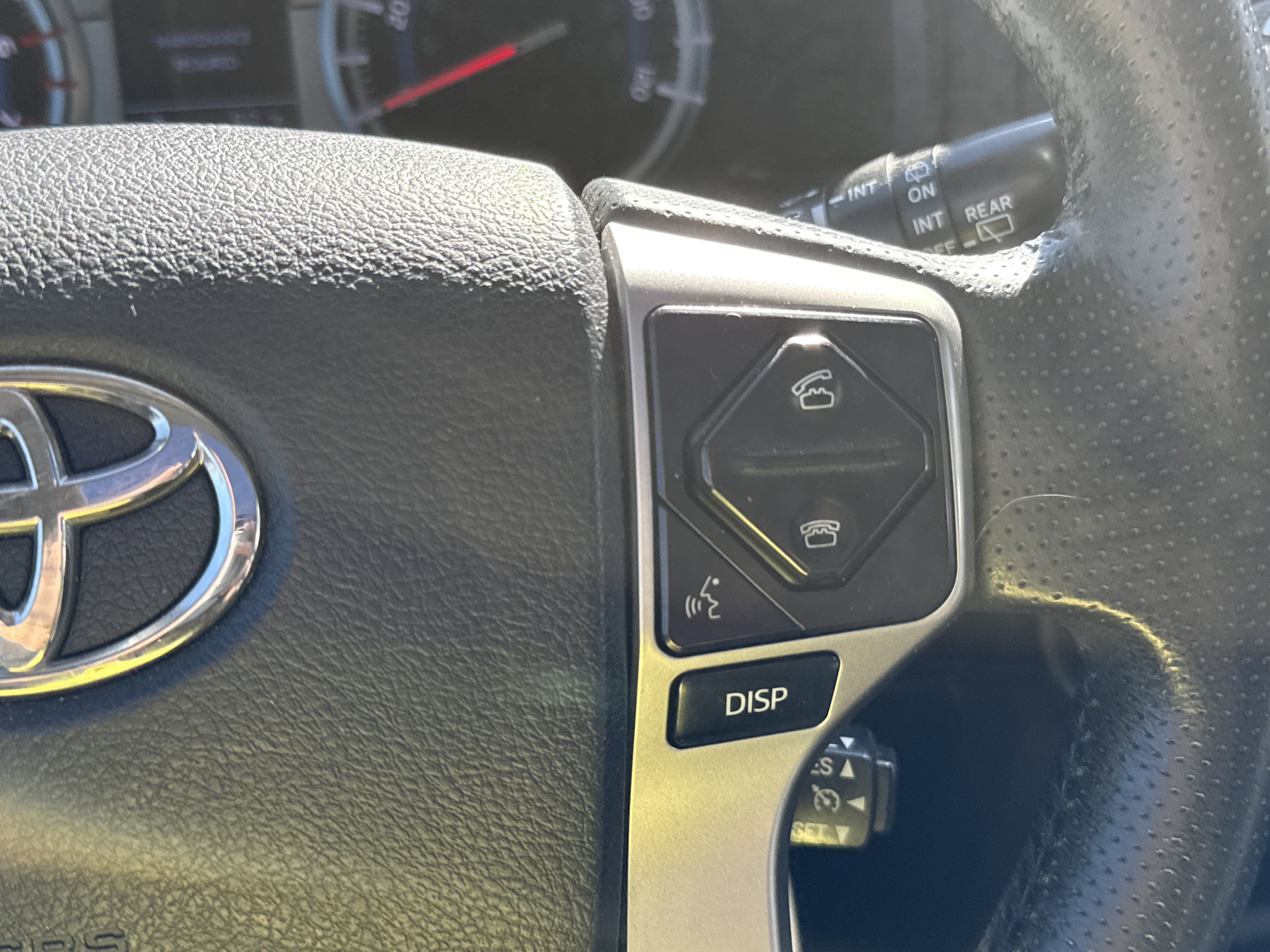 Used 2016 Toyota 4Runner SR5 image 18