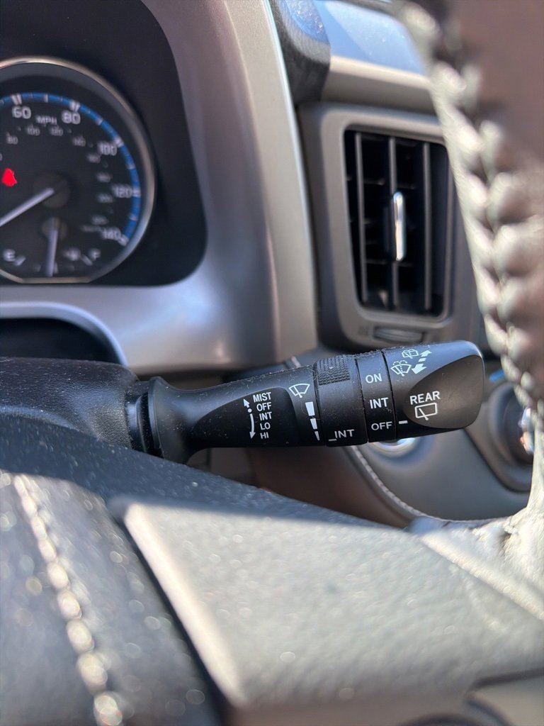 Used 2018 Toyota RAV4 Limited image 22