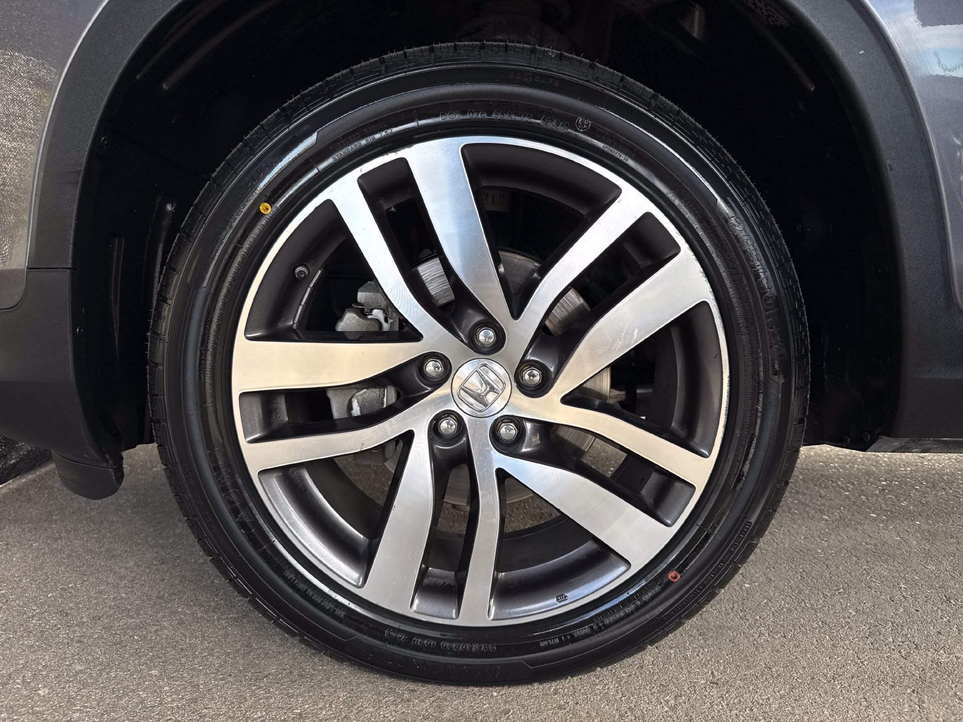 Used 2017 Honda Pilot Touring image 18