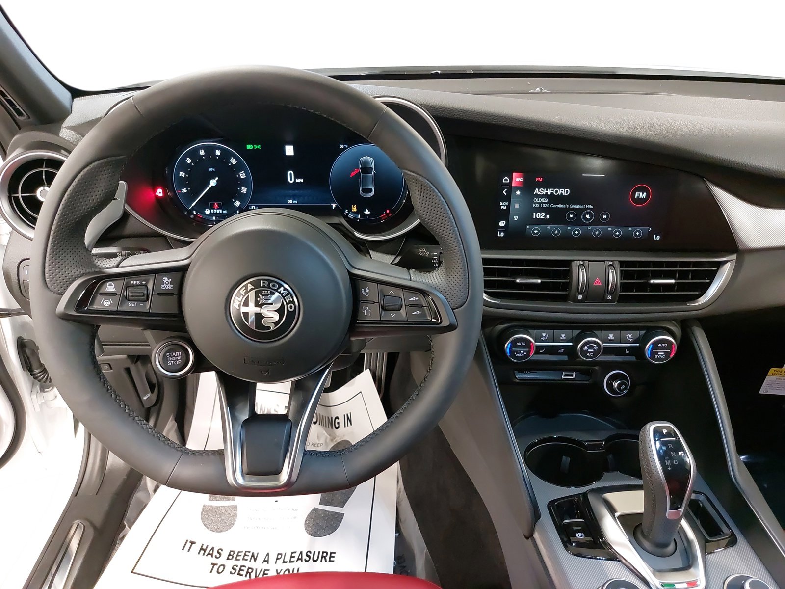 New 2025 Alfa Romeo Giulia AWD w/ Veloce Package AWD image 9