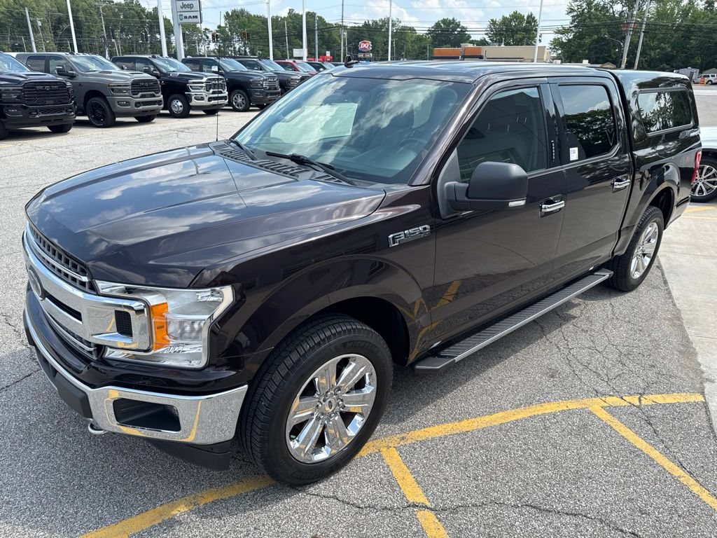 Used 2018 Ford F150 XLT w/ Equipment Group 302A Luxury AWD/4WD image 9