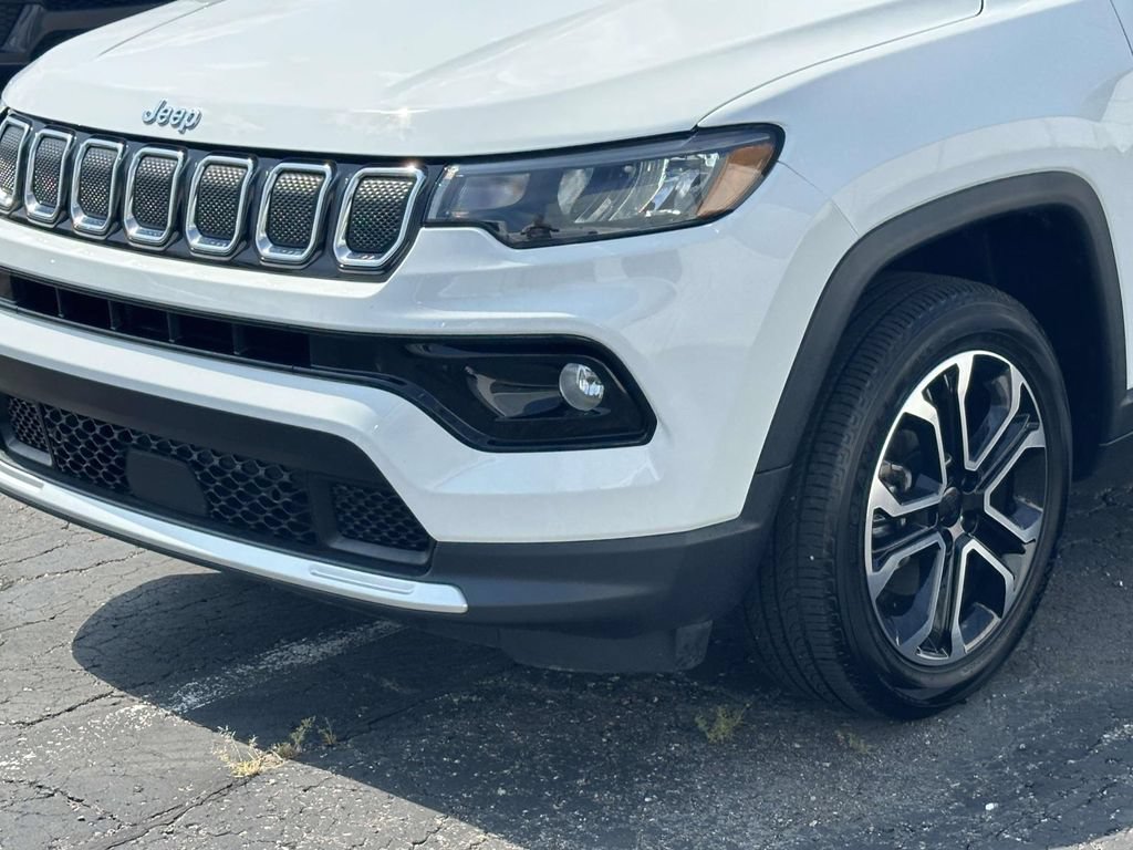 Used 2022 Jeep Compass Limited AWD/4WD image 8