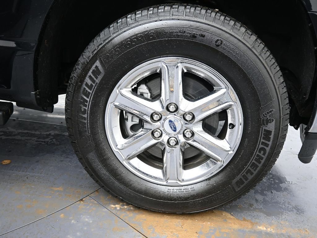 New 2025 Ford F150 XLT w/ Equipment Group 302A MID image 27