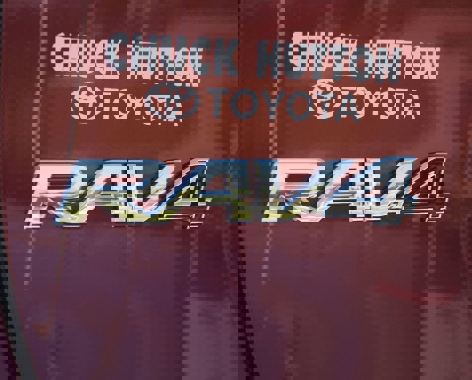 Used 2025 Toyota RAV4 XLE Premium image 17