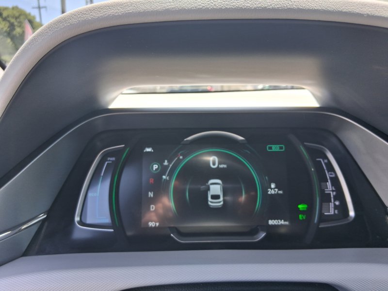 Used 2020 Hyundai Ioniq SE FWD image 14