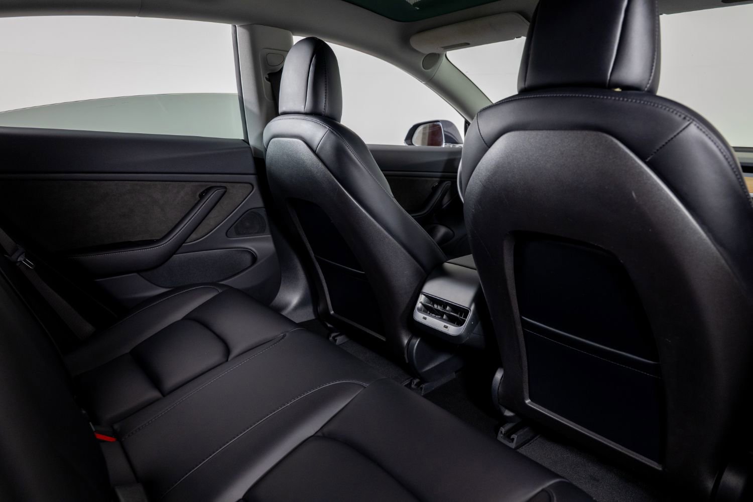 Used 2018 Tesla Model 3 Long Range AWD/4WD image 21