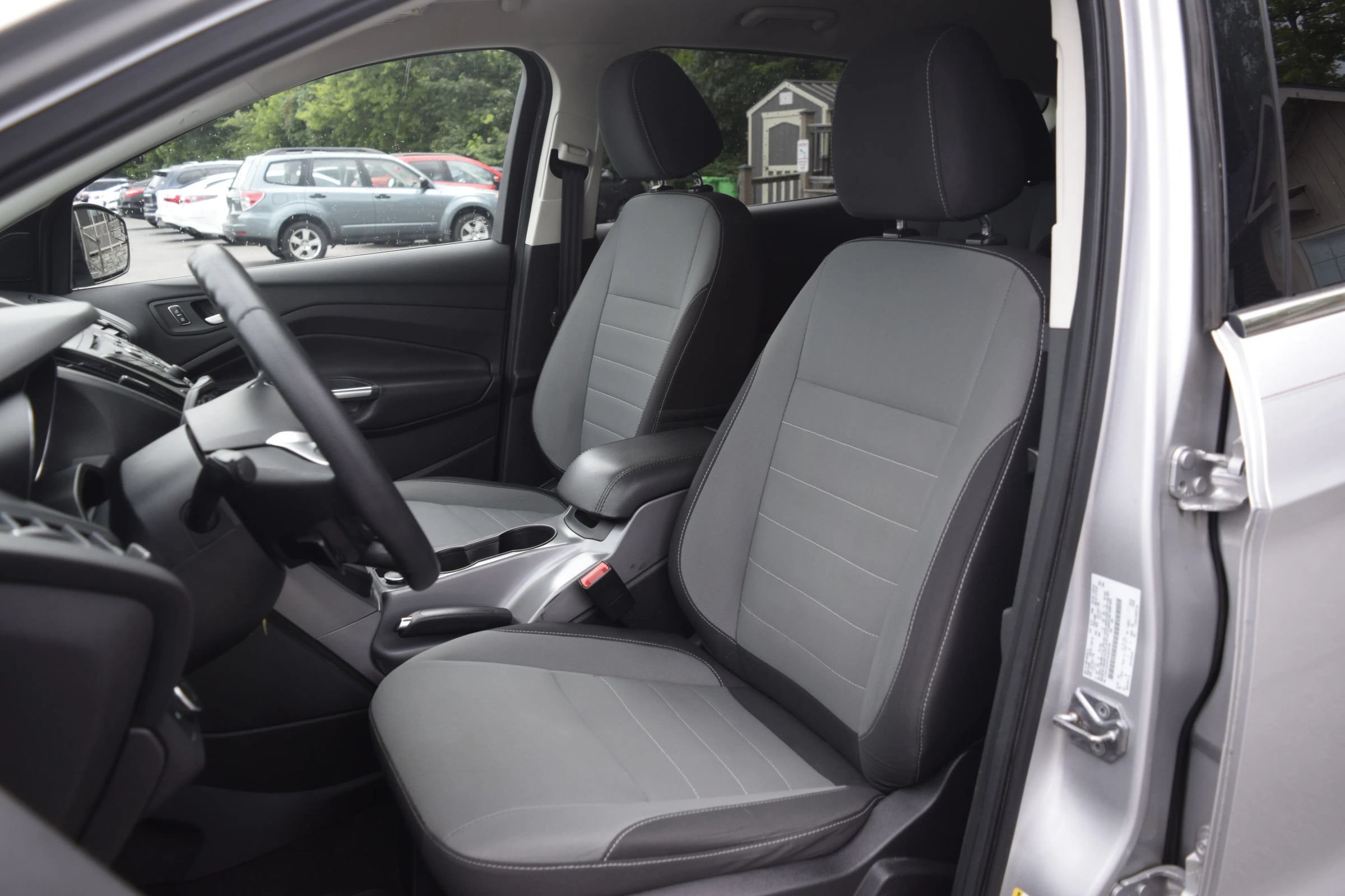 Used 2016 Ford Escape SE FWD image 6