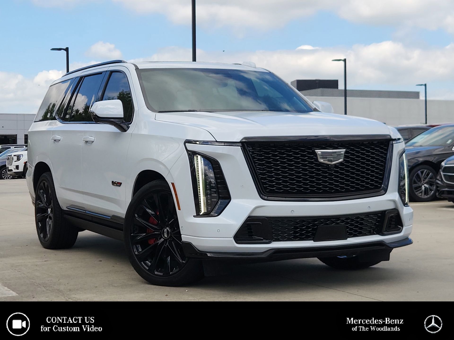 Used 2026 Cadillac Escalade V w/ LPO, ONYX Package image 1