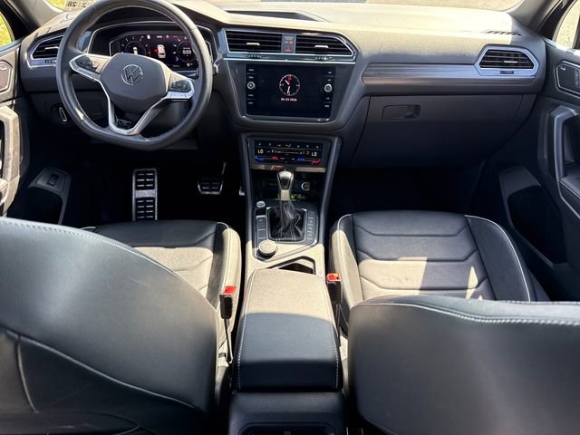 Used 2023 Volkswagen Tiguan SEL R-Line AWD/4WD image 18