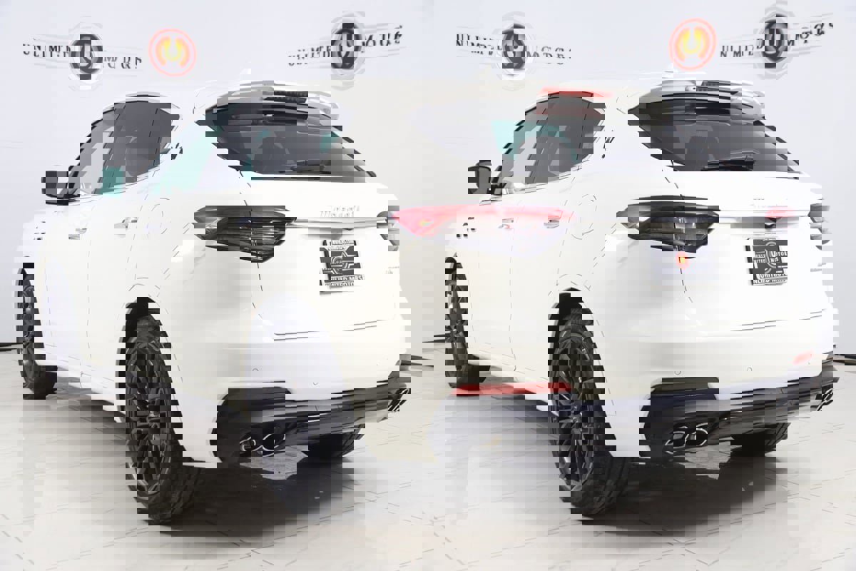 Used 2022 Maserati Levante Modena image 4