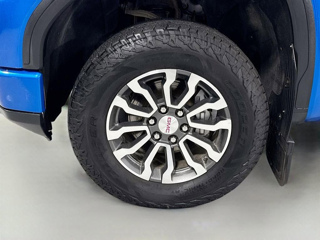Used 2022 GMC Sierra 1500 AT4 w/ Technology Package AWD/4WD image 12