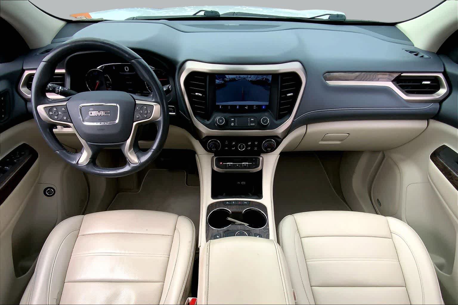 Used 2021 GMC Acadia Denali w/ Denali Ultimate Package AWD/4WD image 16