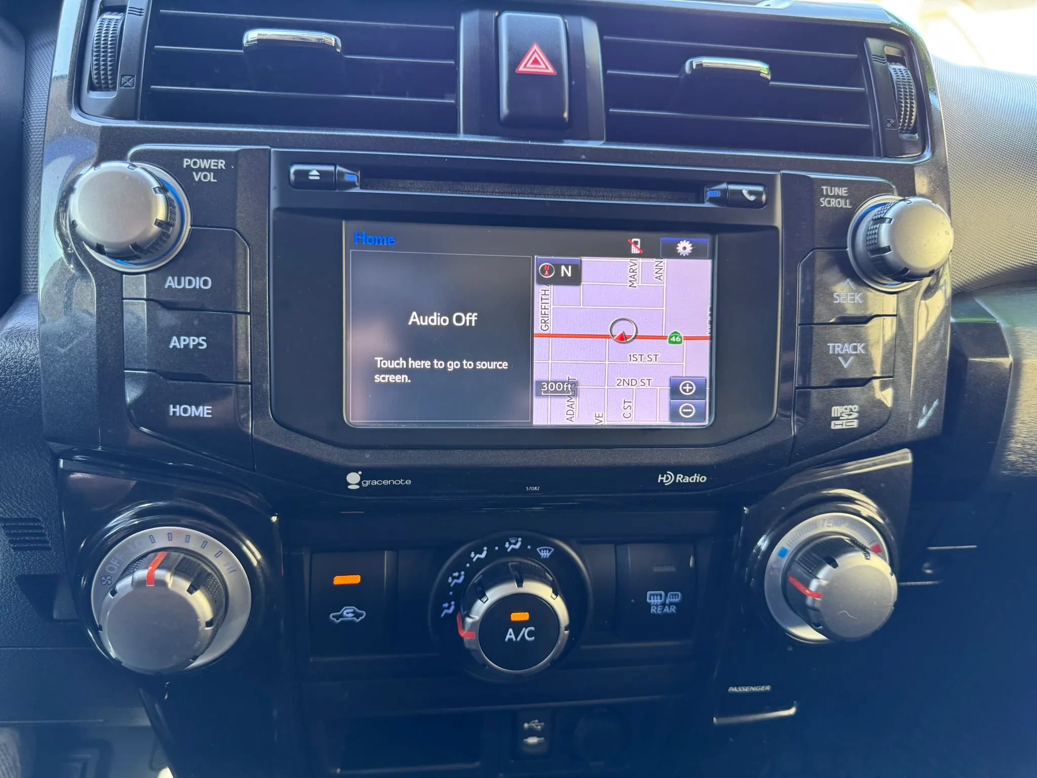 Used 2015 Toyota 4Runner SR5 AWD/4WD image 19