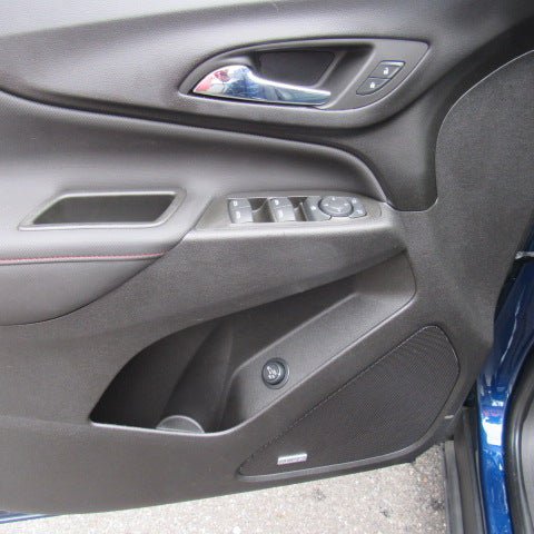 Used 2022 Chevrolet Equinox RS w/ RS Leather Package FWD image 16