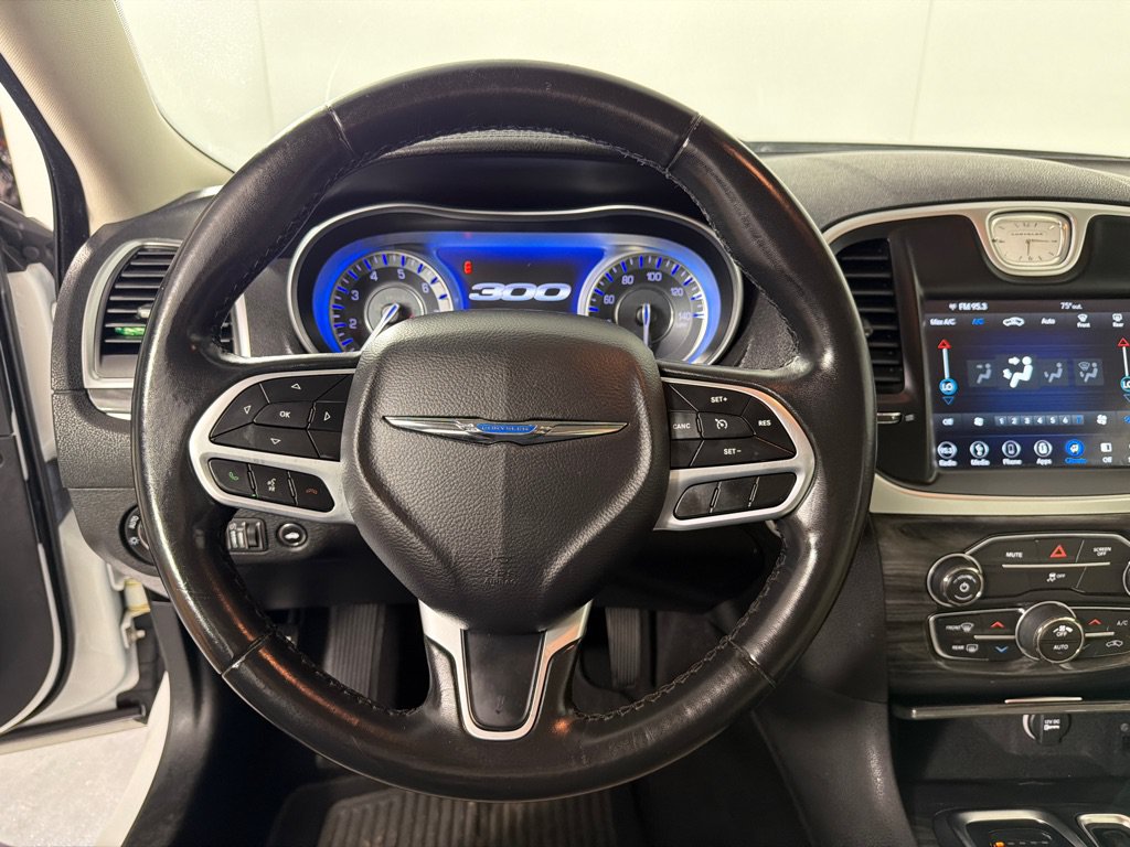 Used 2019 Chrysler 300 Touring w/ Sport Appearance Package RWD image 12