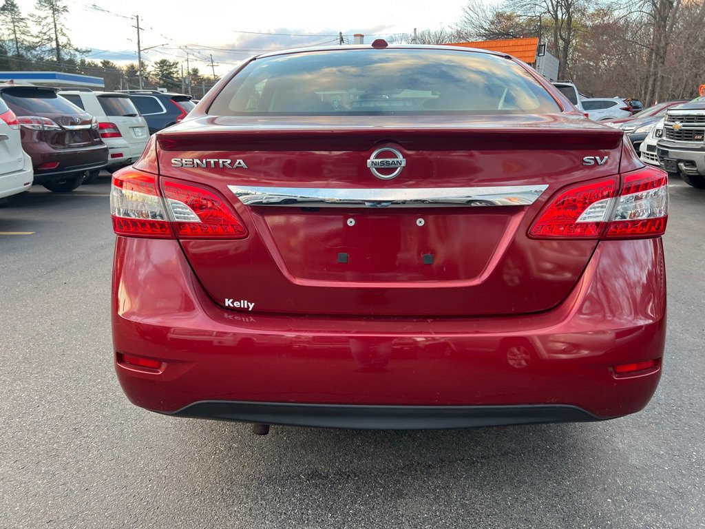 Used 2015 Nissan Sentra SV w/ Style Package FWD image 4