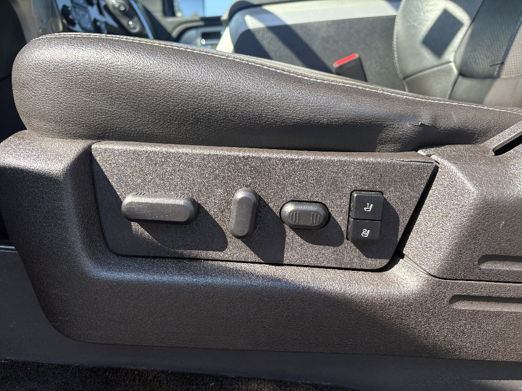 Used 2014 Ford F150 FX4 w/ Equipment Group 402A Luxury AWD/4WD image 28