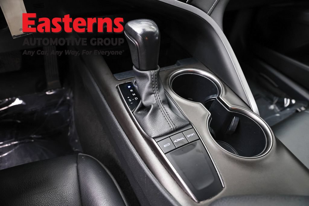 Used 2023 Toyota Camry SE FWD image 12