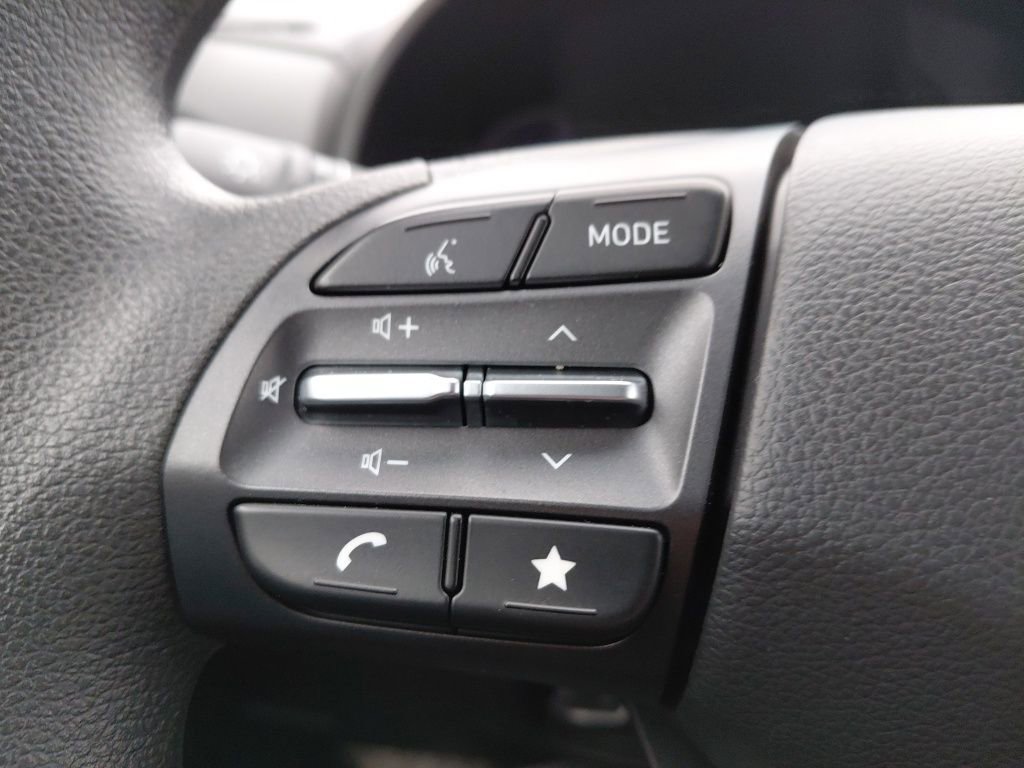 Used 2023 Hyundai Kona SEL image 30