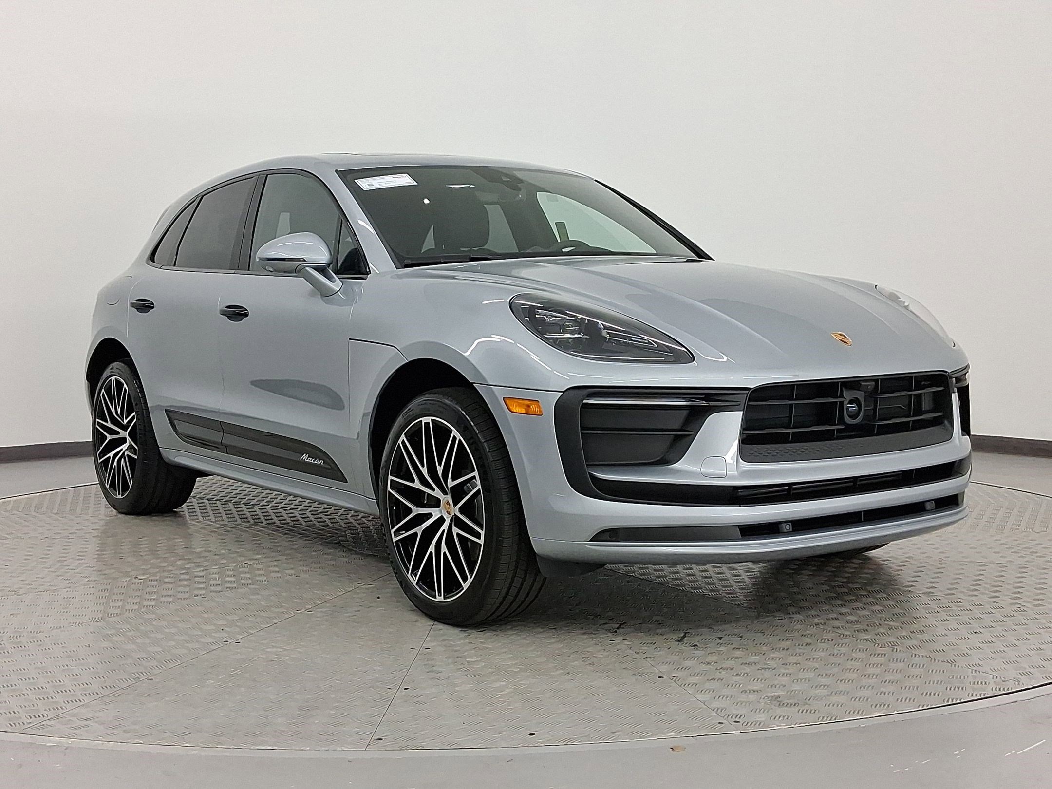 Used 2026 Porsche Macan image 7