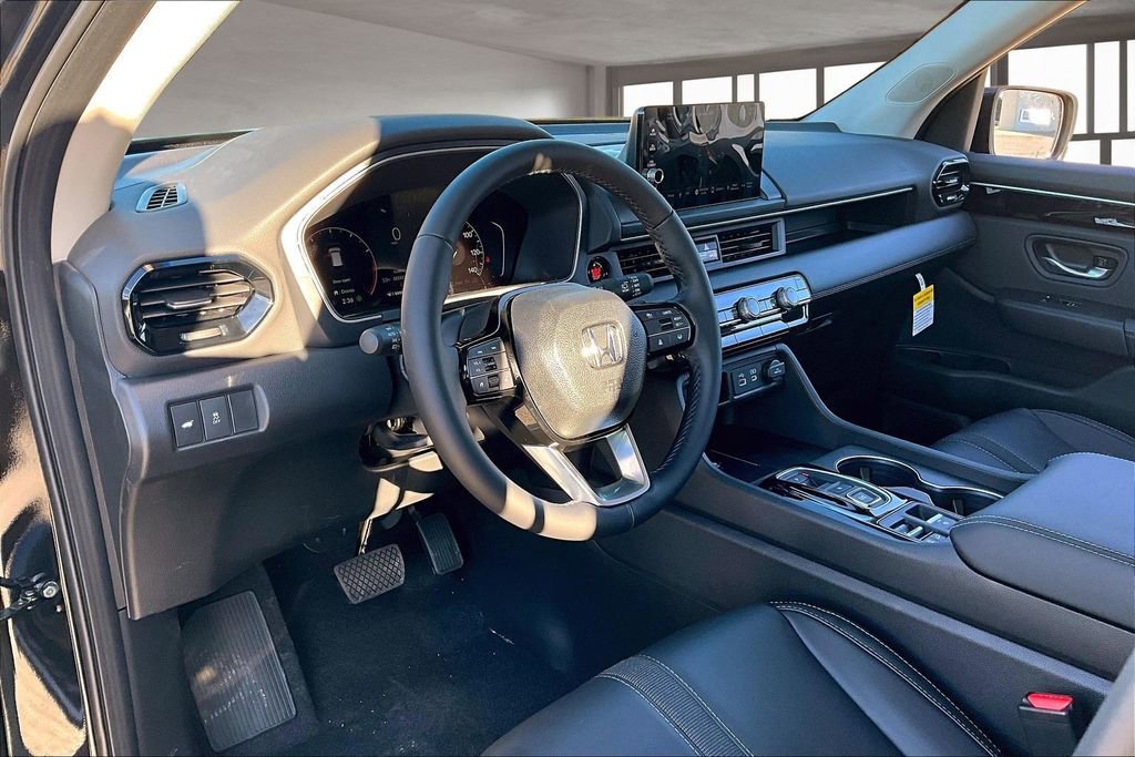 New 2025 Honda Pilot EX-L image 7