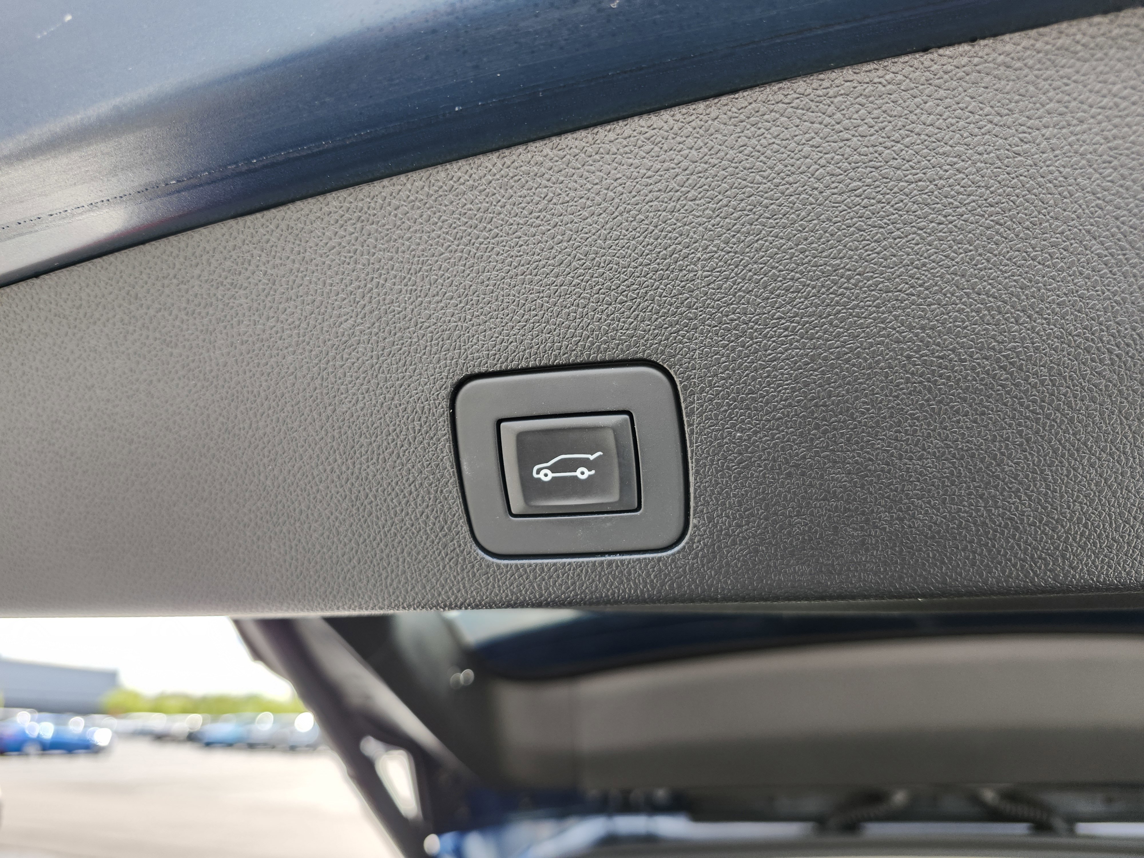 Used 2020 Buick Encore GX Select AWD/4WD image 24
