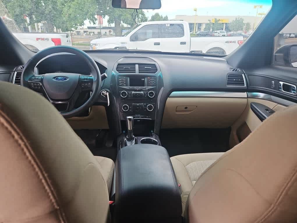 Used 2016 Ford Explorer FWD image 11